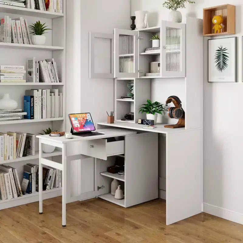 Scrivania per computer con piano girevole a 90°, armadietti con anta in vetro, credenza e libreria