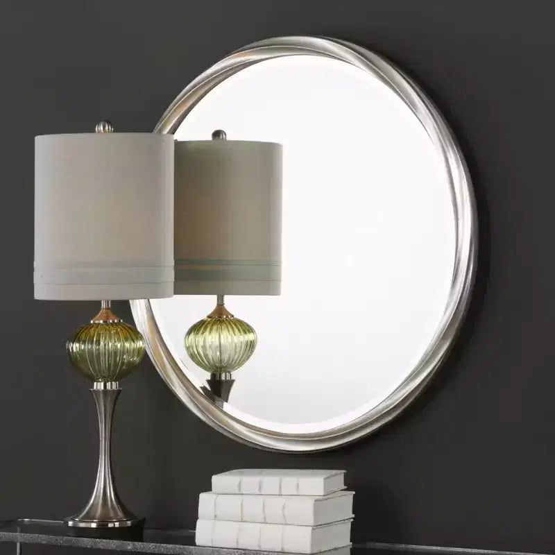 Specchio da Parete Rotondo con Vetro Smussato e Cornice in Foglia Argento Metallizzato, 91 cm